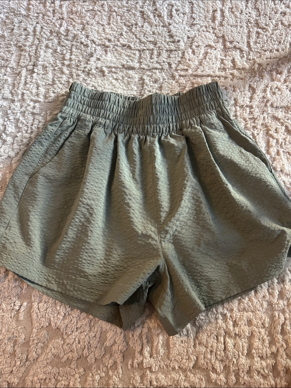 Vuori villa shorts
